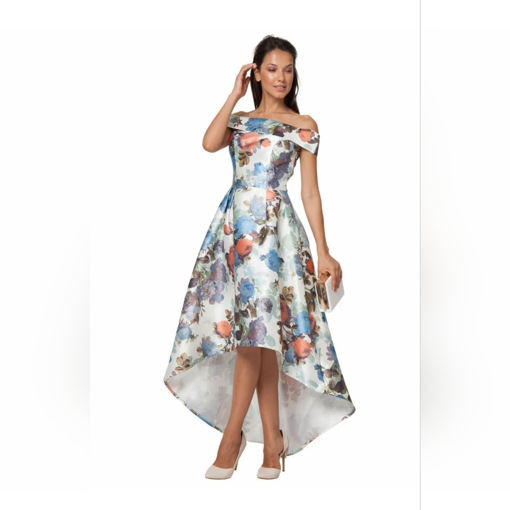 NWOT Chi Chi London Floral Dip-Hem Dress